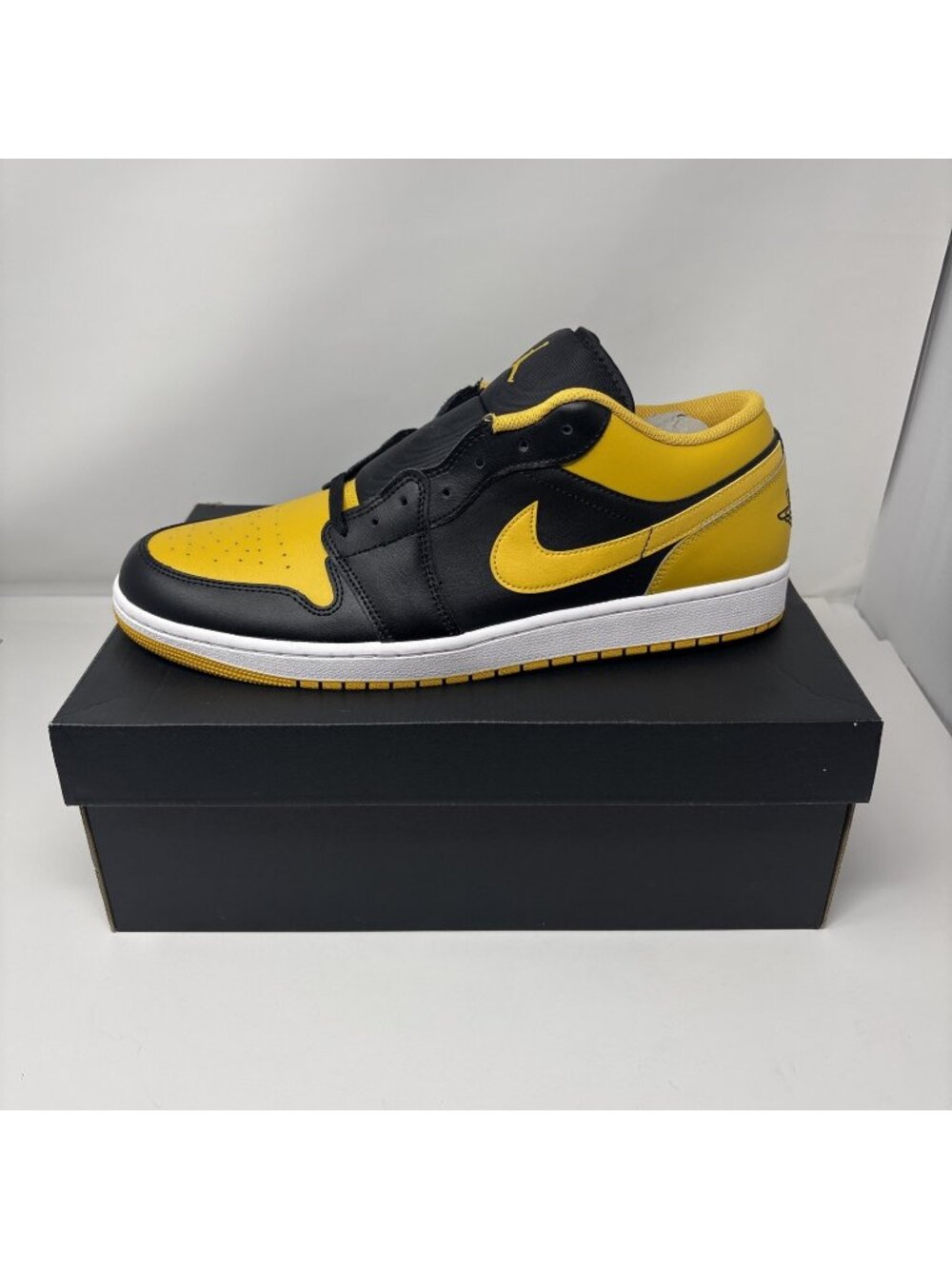 Nike Air Jordan 1 Low 553558-072 Sneaker Men Black Yellow Leather Size 15